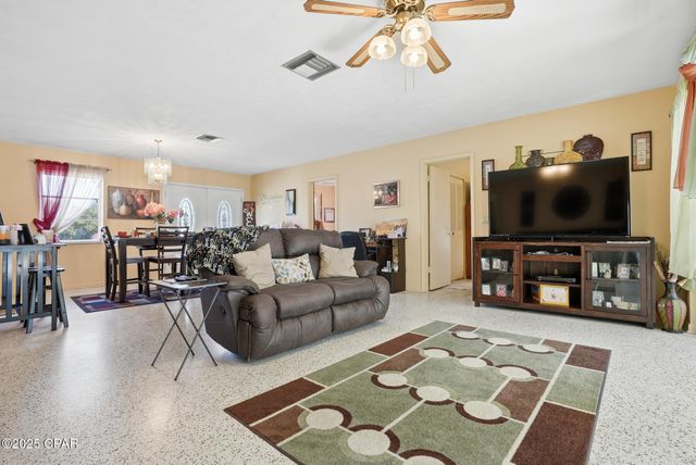 4458 Hancock Court, Chipley, FL 32428