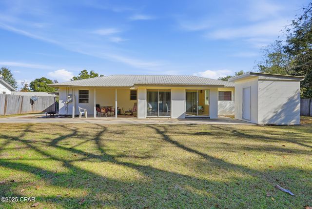 4458 Hancock Court, Chipley, FL 32428