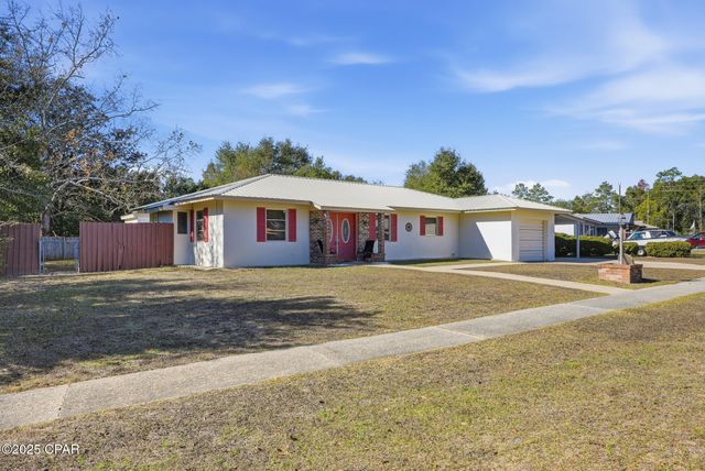 4458 Hancock Court, Chipley, FL 32428