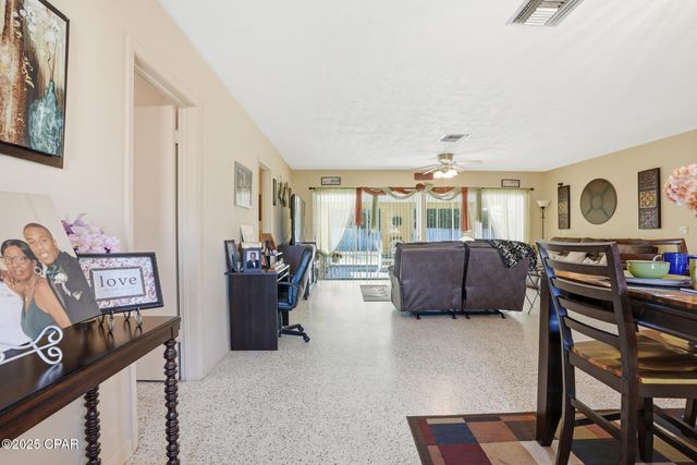 4458 Hancock Court, Chipley, FL 32428