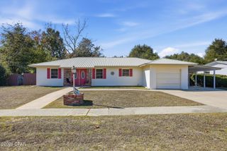 4458 Hancock Court, Chipley, FL 32428