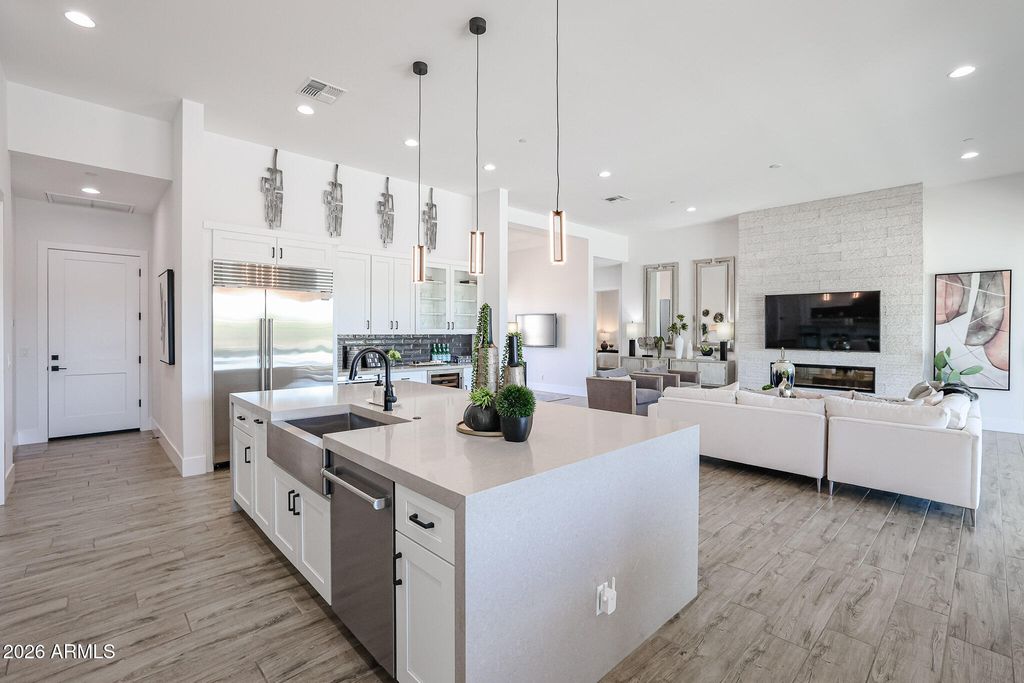 1658 W LAVITT Lane, Phoenix, AZ 85086 — photo 4