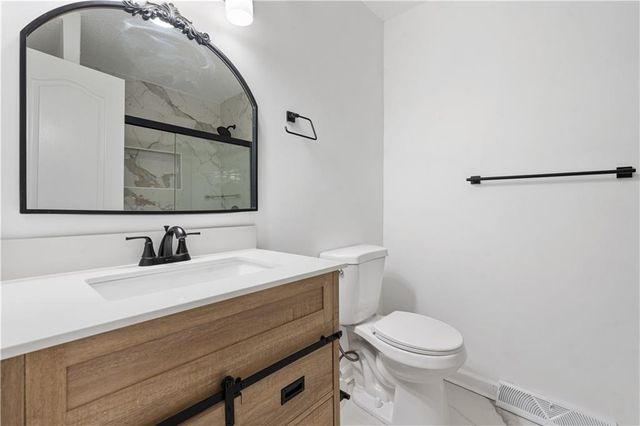 8906 N Mcgee Street, Kansas City, MO 64155