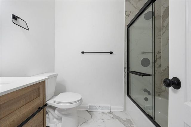 8906 N Mcgee Street, Kansas City, MO 64155