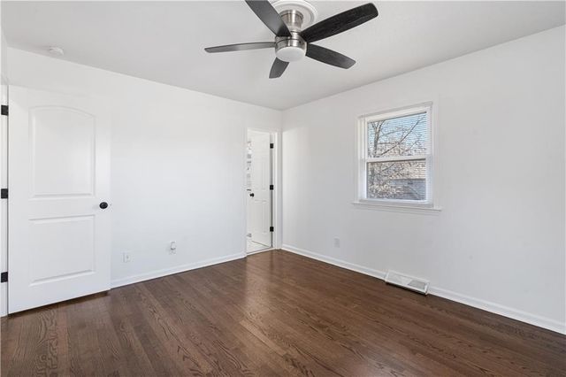 8906 N Mcgee Street, Kansas City, MO 64155