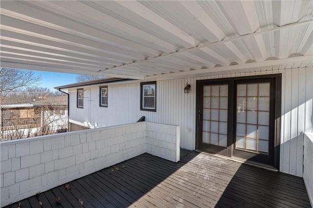 8906 N Mcgee Street, Kansas City, MO 64155