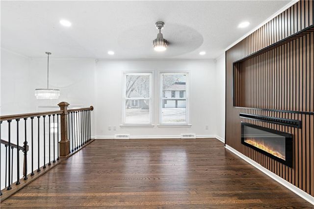 8906 N Mcgee Street, Kansas City, MO 64155