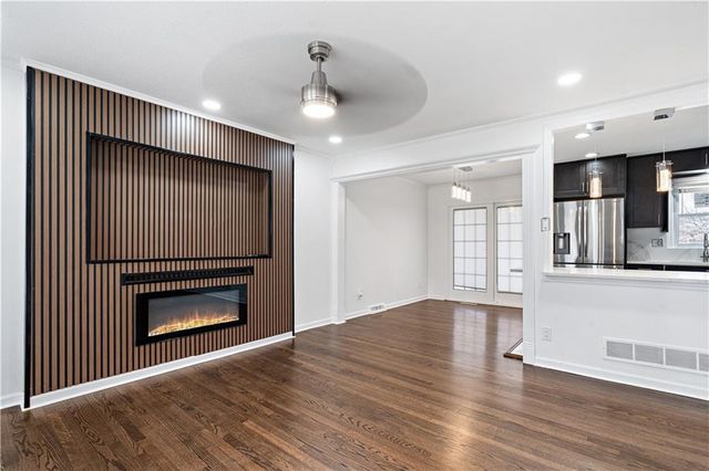 8906 N Mcgee Street, Kansas City, MO 64155