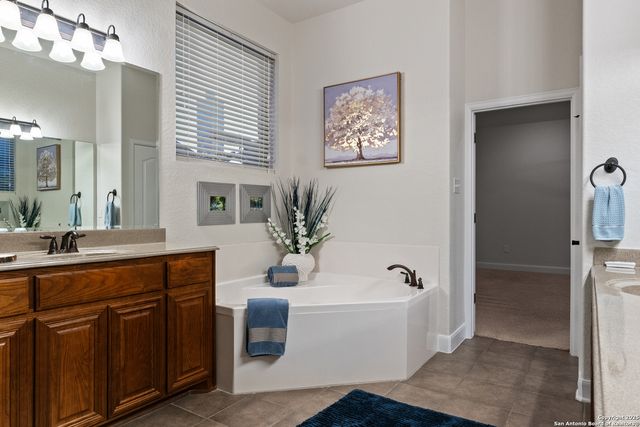 9715 WIND GATE PKWY, San Antonio, TX 78254