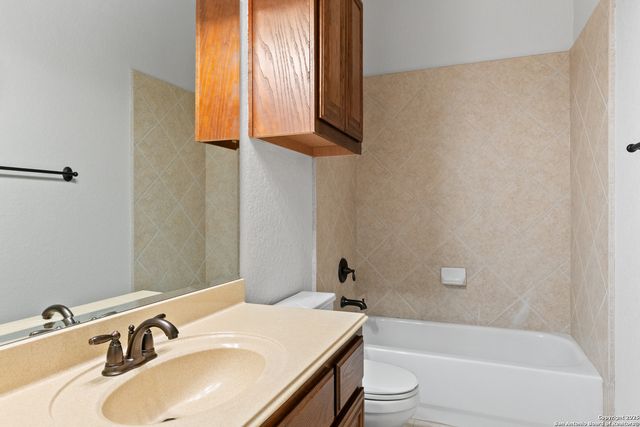 9715 WIND GATE PKWY, San Antonio, TX 78254