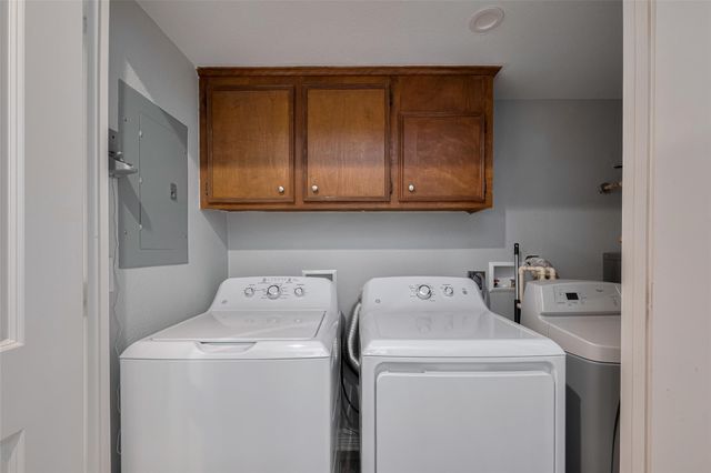 64 Hideaway Drive, Friendswood, TX 77546