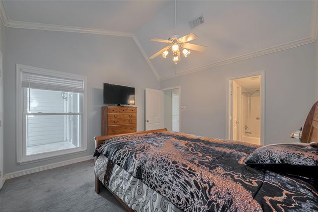 64 Hideaway Drive, Friendswood, TX 77546