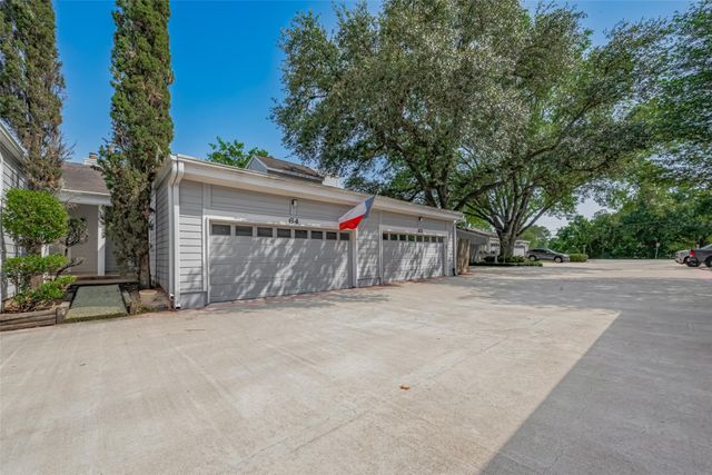 64 Hideaway Drive, Friendswood, TX 77546