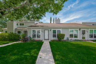 64 Hideaway Drive, Friendswood, TX 77546