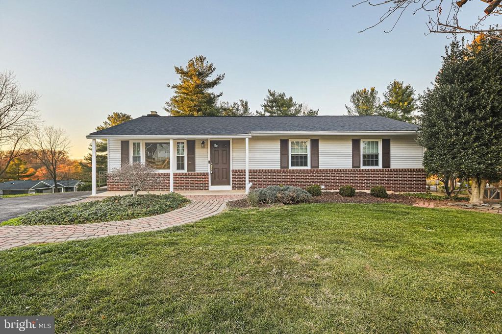 12301 DANCREST DR, Clarksburg, MD 20871