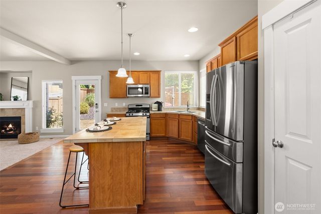 6366 Juanita Circle NE, Bremerton, WA 98311