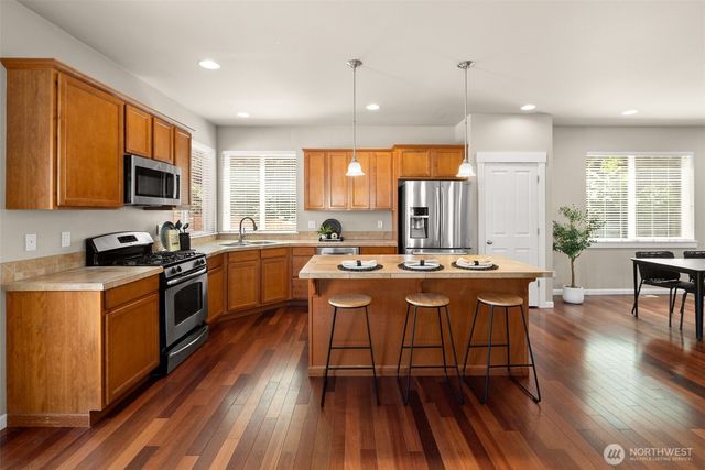 6366 Juanita Circle NE, Bremerton, WA 98311