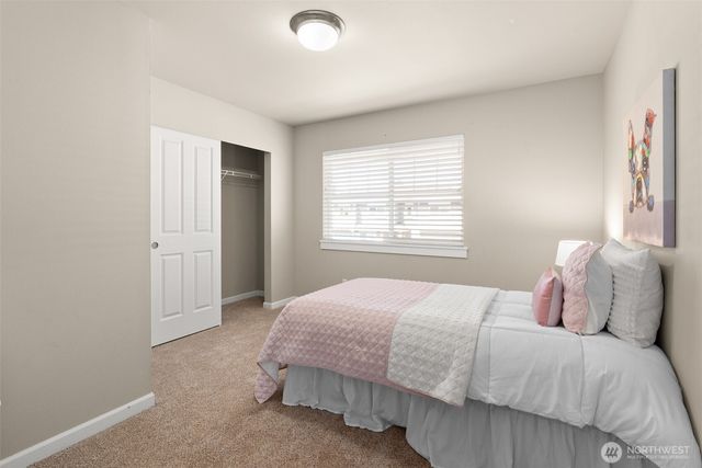 6366 Juanita Circle NE, Bremerton, WA 98311