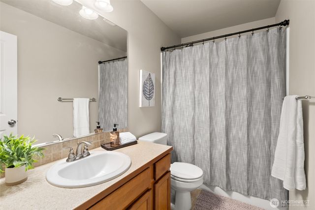 6366 Juanita Circle NE, Bremerton, WA 98311