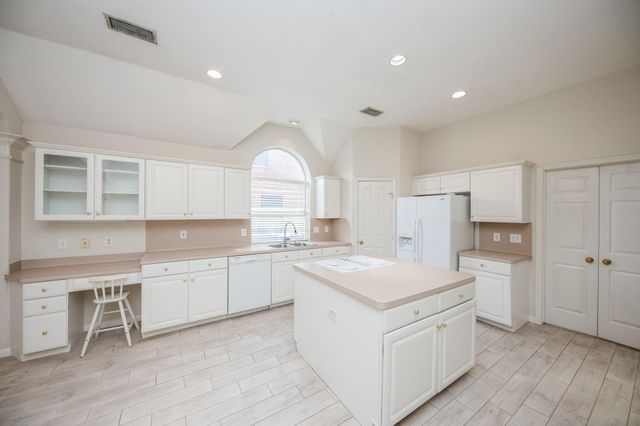 703 Acacia Place, Missouri City, TX 77459