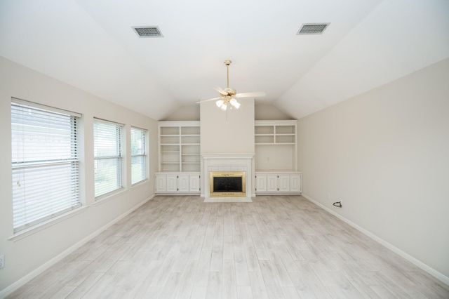 703 Acacia Place, Missouri City, TX 77459