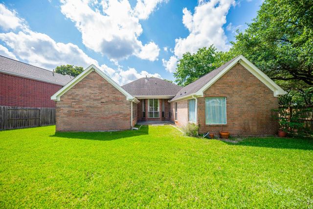 703 Acacia Place, Missouri City, TX 77459