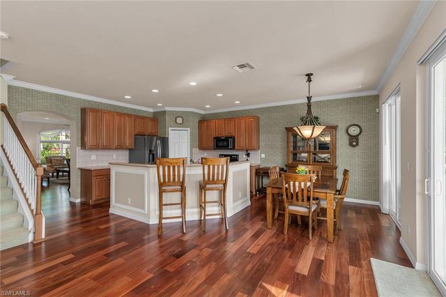 7859 Berkshire Pines DR, Naples, FL 34104