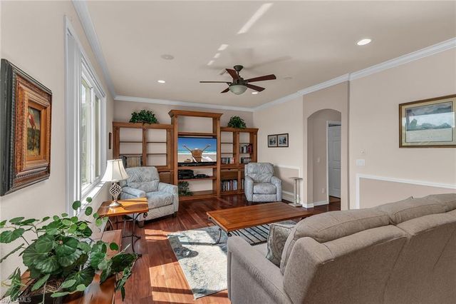 7859 Berkshire Pines DR, Naples, FL 34104