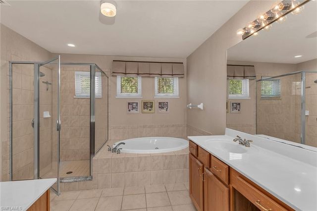 7859 Berkshire Pines DR, Naples, FL 34104