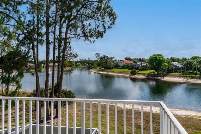 7859 Berkshire Pines DR, Naples, FL 34104