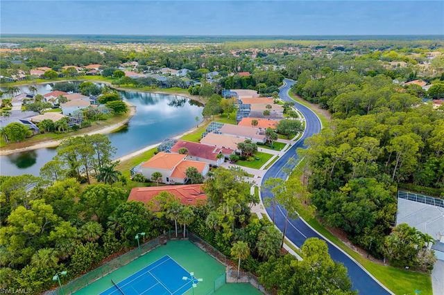 7859 Berkshire Pines DR, Naples, FL 34104