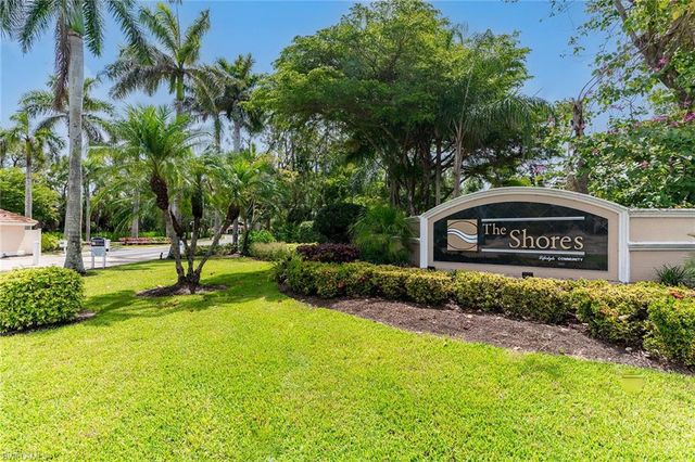 7859 Berkshire Pines DR, Naples, FL 34104