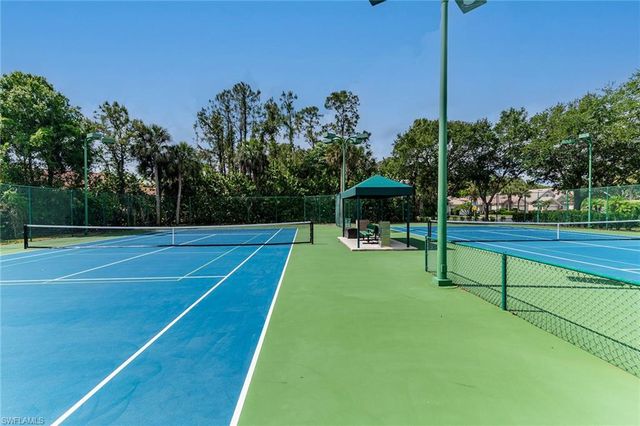 7859 Berkshire Pines DR, Naples, FL 34104