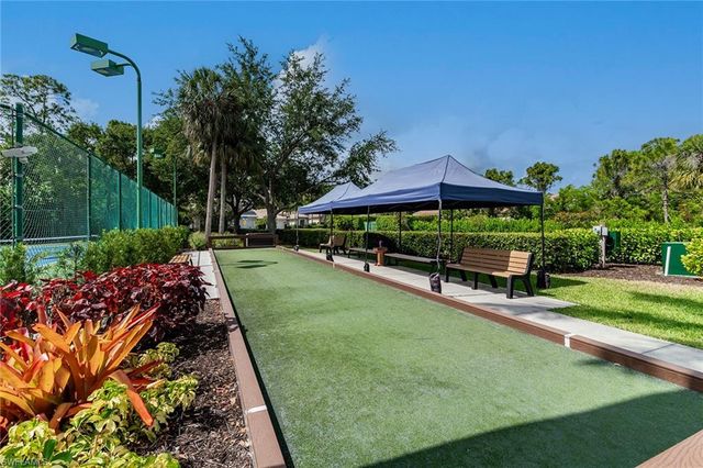 7859 Berkshire Pines DR, Naples, FL 34104