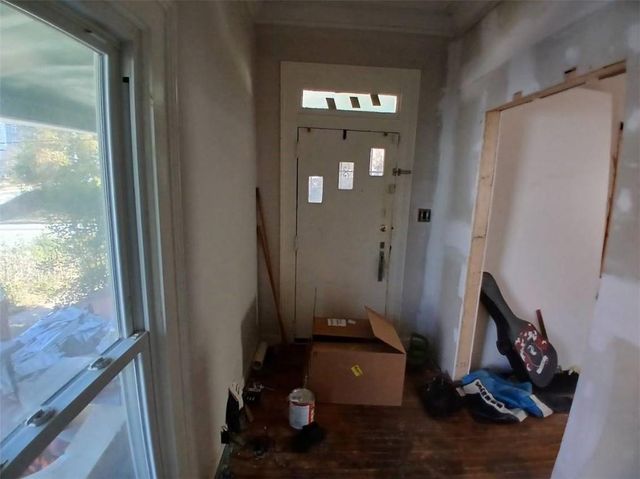 521 Monroe Street, Macon, GA 31201