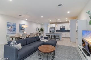 13021 Pembroke DR, Naples, FL 34105