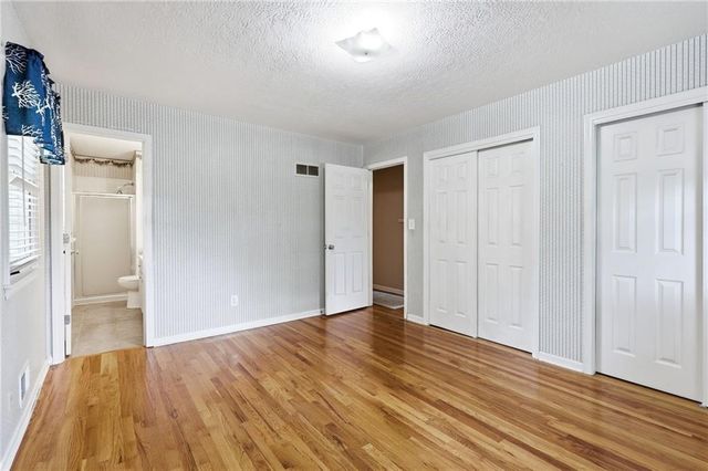 1701 Willow Circle, Blue Springs, MO 64014