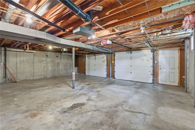 1701 Willow Circle, Blue Springs, MO 64014