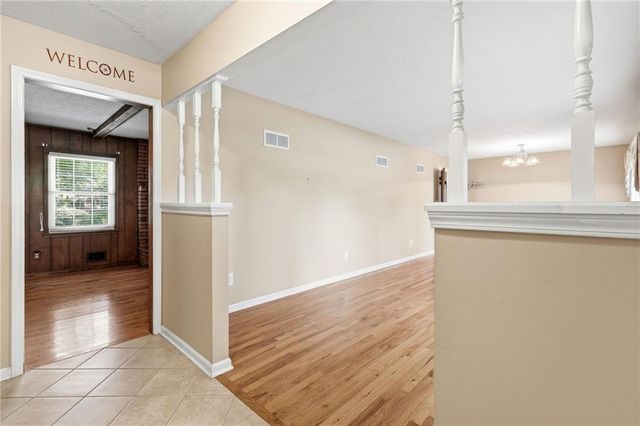 1701 Willow Circle, Blue Springs, MO 64014