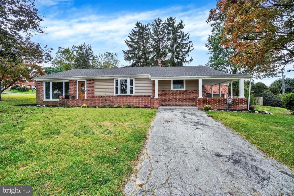 1000 SUNDALE DR, York, PA 17402