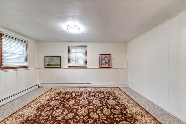 41 Oak Street, Smithtown, NY 11787