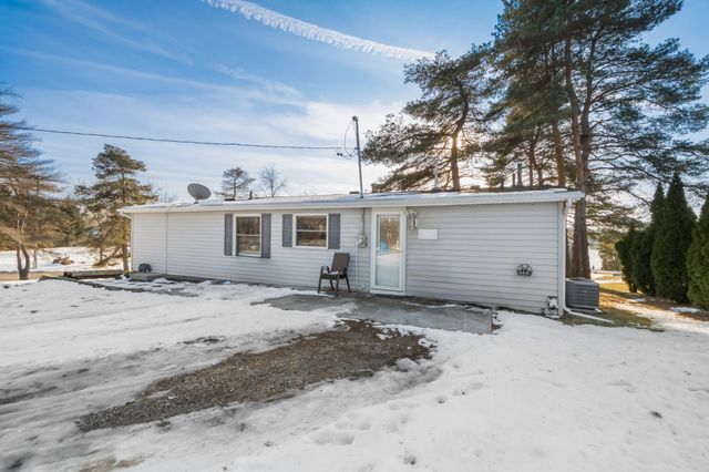 10841 N Waldron Road, Somerset Twp, MI 49249