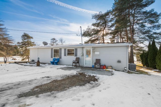 10841 N Waldron Road, Somerset Twp, MI 49249