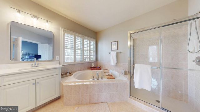 42459 BELMONT GLEN PL, Ashburn, VA 20148