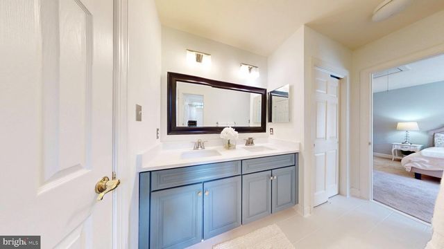 42459 BELMONT GLEN PL, Ashburn, VA 20148