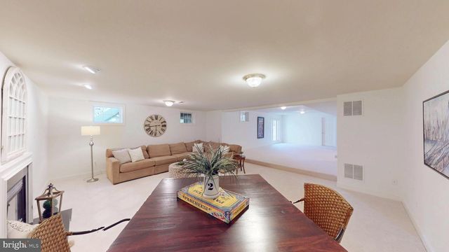 42459 BELMONT GLEN PL, Ashburn, VA 20148