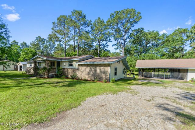 12833 Saracennia Road, Moss Point, MS 39562
