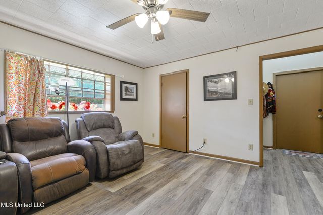 12833 Saracennia Road, Moss Point, MS 39562