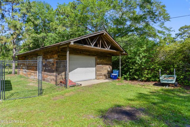 12833 Saracennia Road, Moss Point, MS 39562