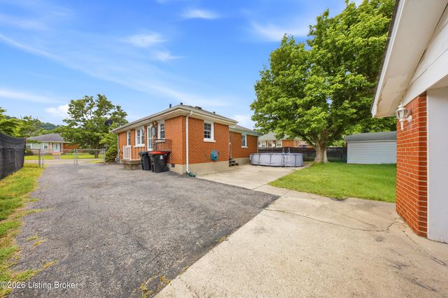 1623 Linda Way, Louisville, KY 40216